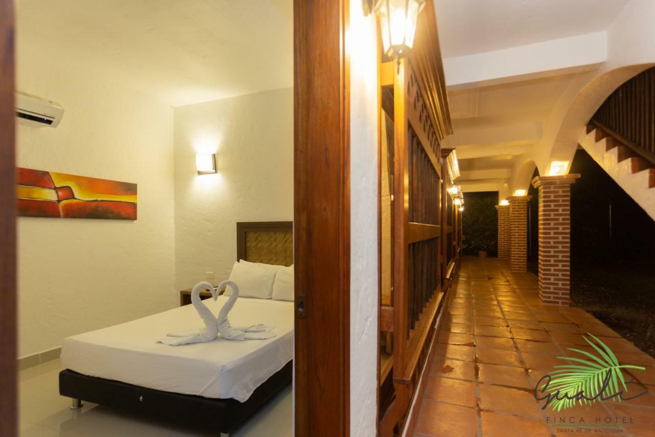 Finca Hotel Guali Santafe Santa Fe de Antioquia Esterno foto